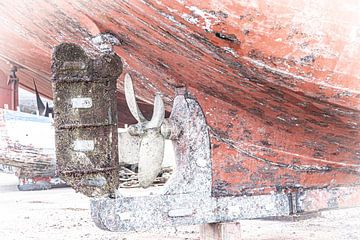 Hélice d'un vieux bateau en bois sur Guido Rooseleer