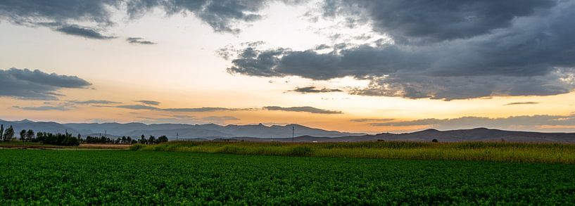 Sunset over Juhut by Roland's Foto's