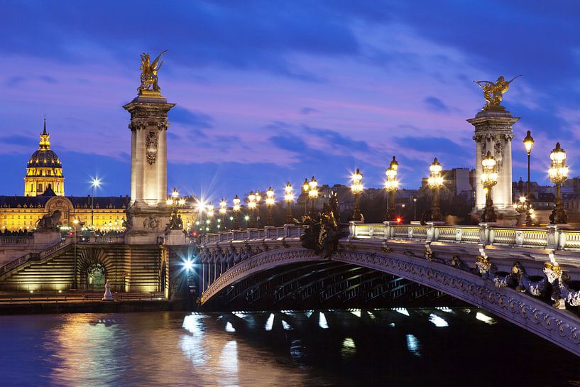 Pont Alexandre by night by Markus Lange