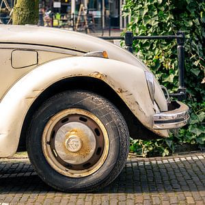 Volkswagen Beetle by Jeroen