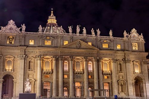 Rome (Vaticaanstad) - Sint-Pietersbasiliek bij nacht