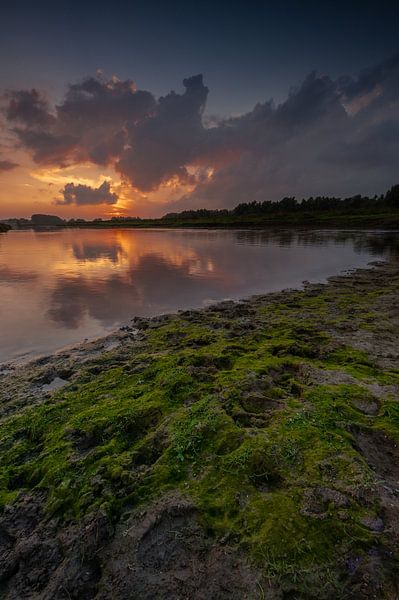 Drama in the sky. by Rick Ermstrang