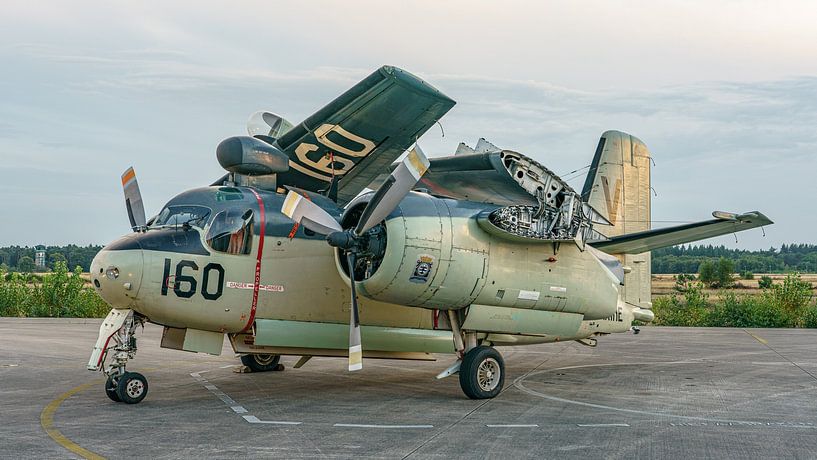 Royal Navy Grumman US-2N Tracker. by Jaap van den Berg