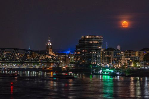Moon above Nijmegen