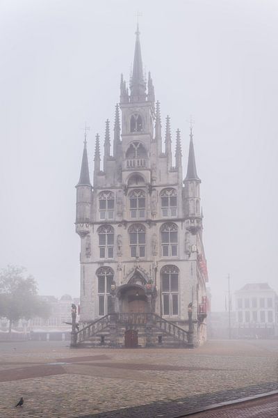 Front of the Gouda City Hall on the Markt in the mist by Remco-Daniël Gielen Photography