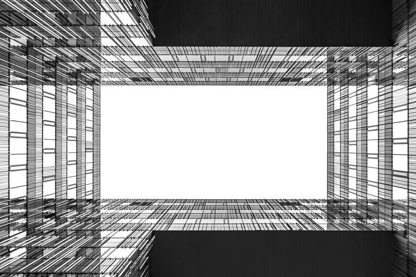 Blick nach oben auf die Reflektion eines Gebäudes von Bob Janssen