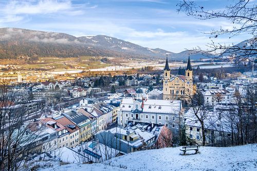 Uitzicht over Bruneck in de winter