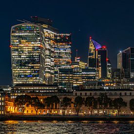 Lumière du soir sur la ligne d'horizon de Londres sur Bas Greevink