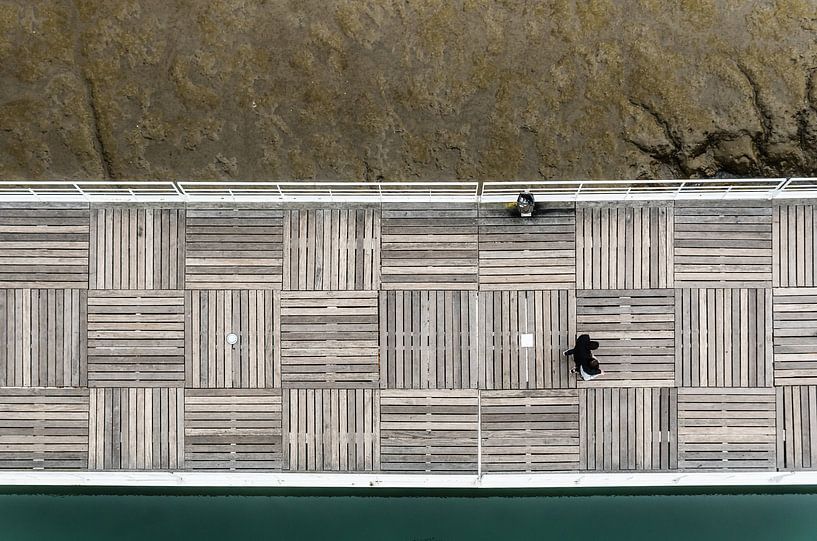 Zicht over de pier (Exposite Lissabon) van Werner Lerooy
