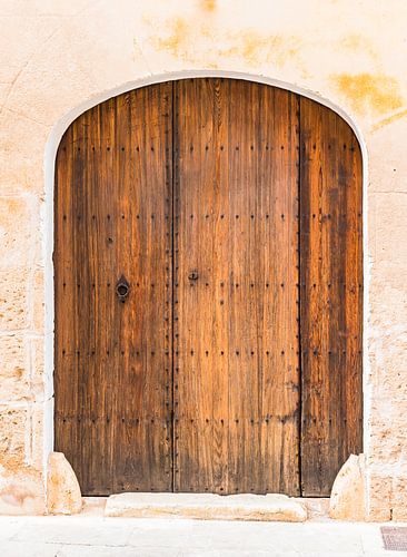 Oude houten voordeur huisingang achtergrond