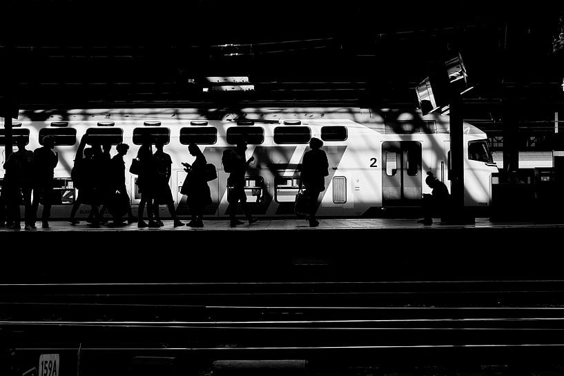 Platform silhouettes 7 by Bart Rondeel