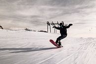 Snowboarden op de Hintertux gletsjer in Oostenrijk van Hidde Hageman thumbnail
