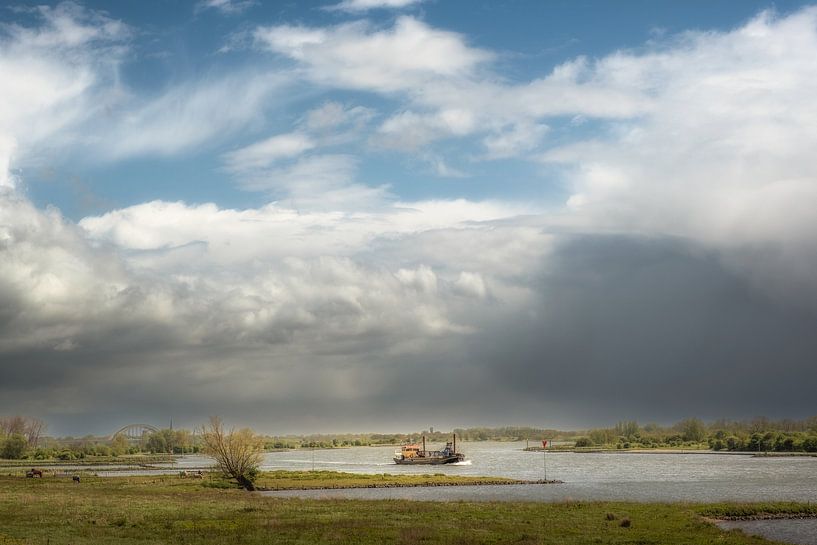 Dutch river landscape by Moetwil en van Dijk - Fotografie