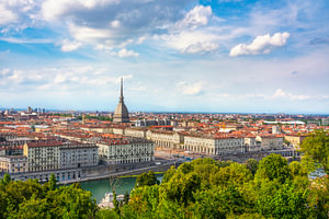 Blick auf Turin vom Monte dei Cappuccini mit der Mole Antonelliana