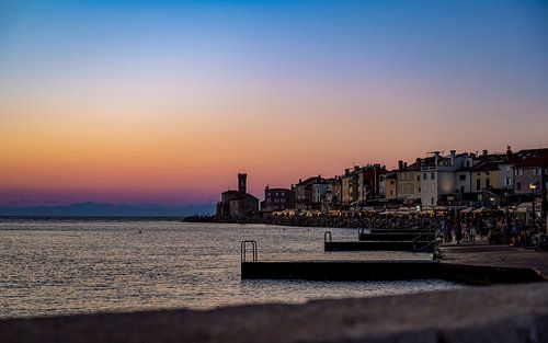 Voor altijd op vakantie: Genieten van de zonsondergang vanaf de kade van Ilona - TIZFotografie