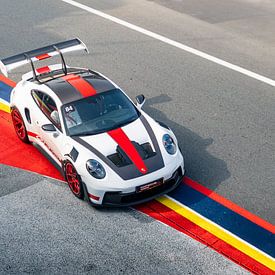 Porsche GT3 RS Zandvoort stripes by Ryan van Pelt