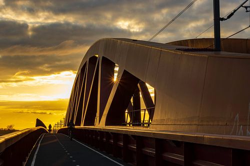 zonsondergang Hanzeboog