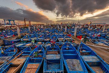 Coucher de soleil sur le port d'Essaouira au Maroc