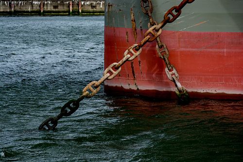 Schepen in de haven voor Anker.