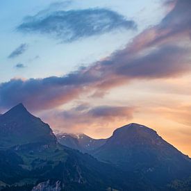 Zwitserland zonsondergang van Andrea Labeur