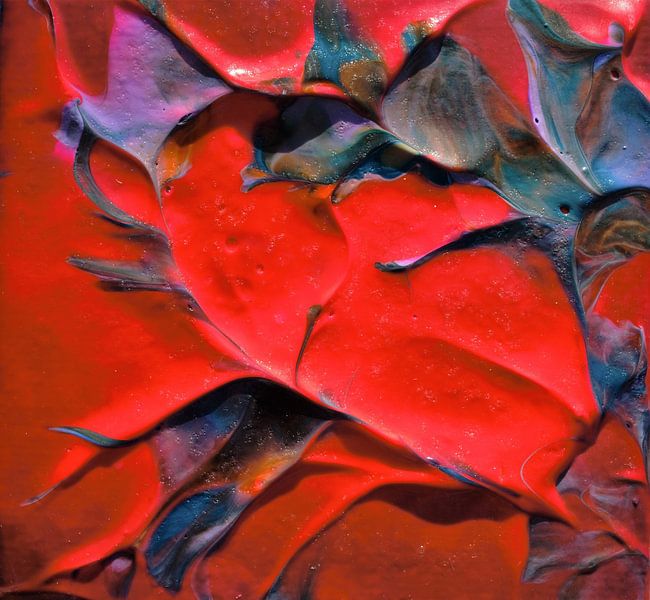 Acrylic Pouring red by Angelique van 't Riet