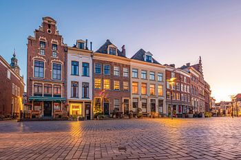 Historische huizenrij aan de Zaadmarkt te Zutphen