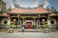 Entree van de Mengjia Longshan Tempel, Taipei, Taiwan van Sven Wildschut thumbnail