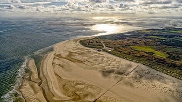 Morgendämmerung über Eierland Texel von Roel Ovinge