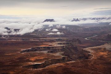 Endless canyons by Martin Podt