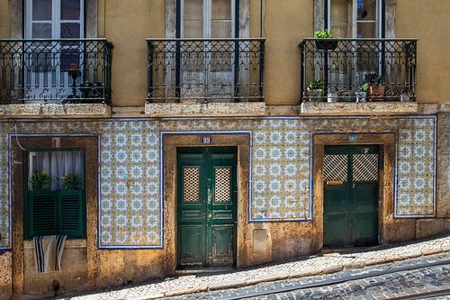 Oude gevel in de stad Lissabon