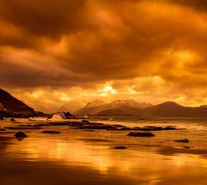 Un beau coucher de soleil sur les Lofoten.