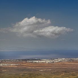 Blick auf die Südseite von Lanzarote und Playa Blanca von Harrie Muis