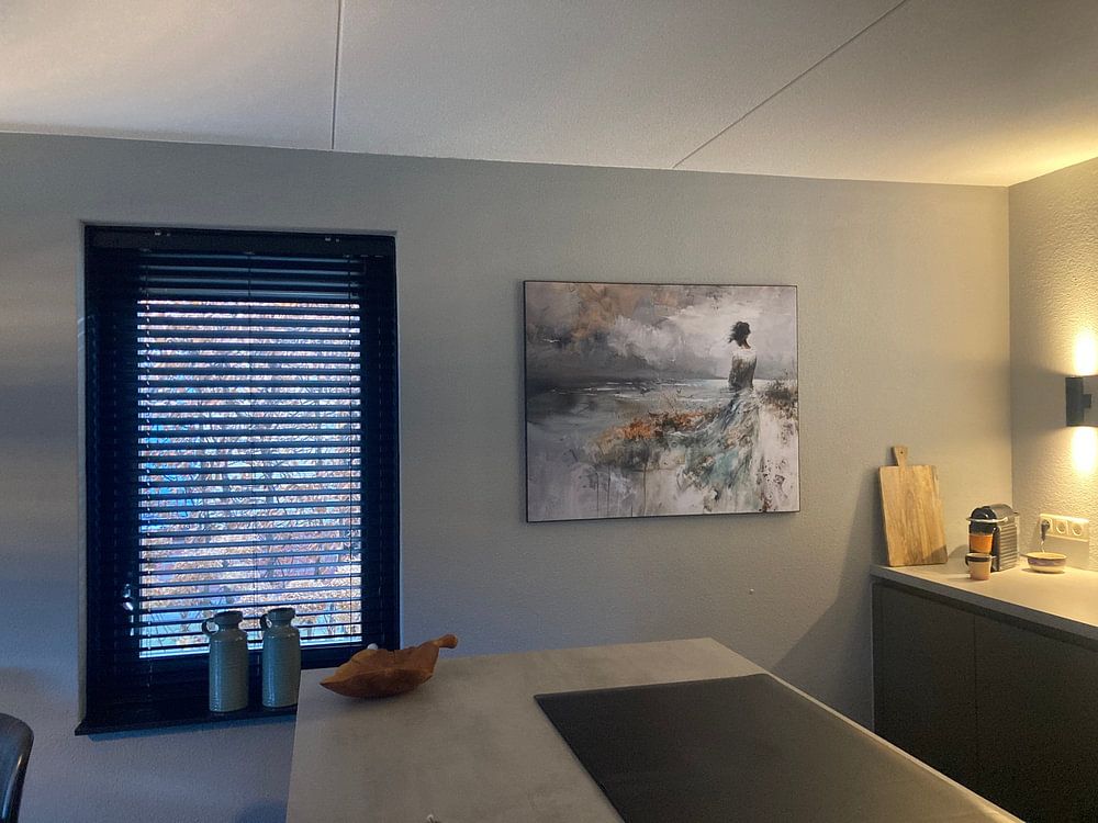 Vrouwen Schilderij Zee | Serenity by the Seashore  van Blikvanger Schilderijen 