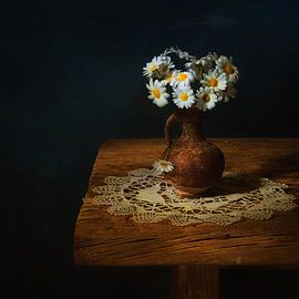 Still living with little daisies. by Saskia Dingemans Awarded Photographer