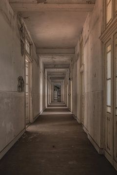 Korridor von Marian van der Kallen Fotografie