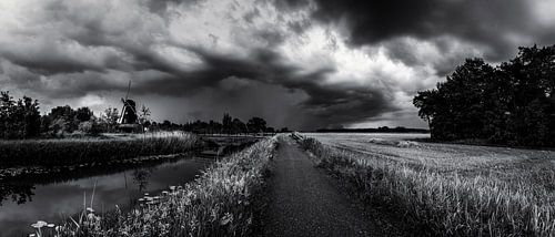 Rollende Wolke in der Mühle de Zwaan Vinkel