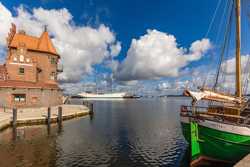 Gorch Fock 1 and old sailing ship Petrine in Stralsund harbour by Werner Dieterich