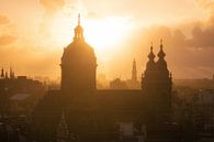 Nicolaasbasiliek in Amsterdam tijdens Zonsondergang van Albert Dros thumbnail