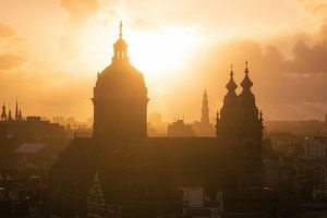 Basilique de Saint-Nicolas, Amsterdam pendant le coucher du soleil sur Albert Dros