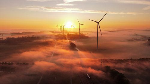 Windmolens bij Zonsopkomst – Natuurlijke Wanddecoratie
