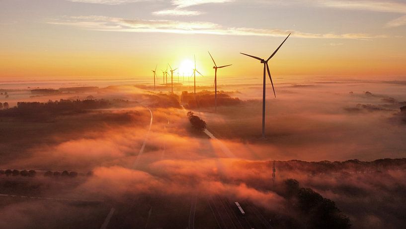 Moulins à vent au lever du soleil - Décoration murale naturelle par PEEQ.