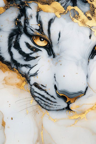 Abstrakter Tiger mit goldenen Details von Imperial Art House
