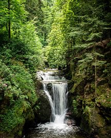 Cascade de Geraldsau en Forêt-Noire sur OCEANVOLTA