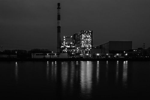 Lumière dans l'obscurité IV