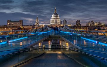 St Paul's Cathedral by Rainer Pickhard