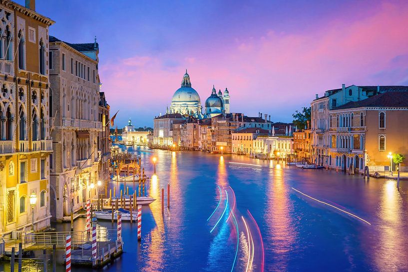 Dämmerung über dem Canal Grande, Venedig, Italien von Aloke Design