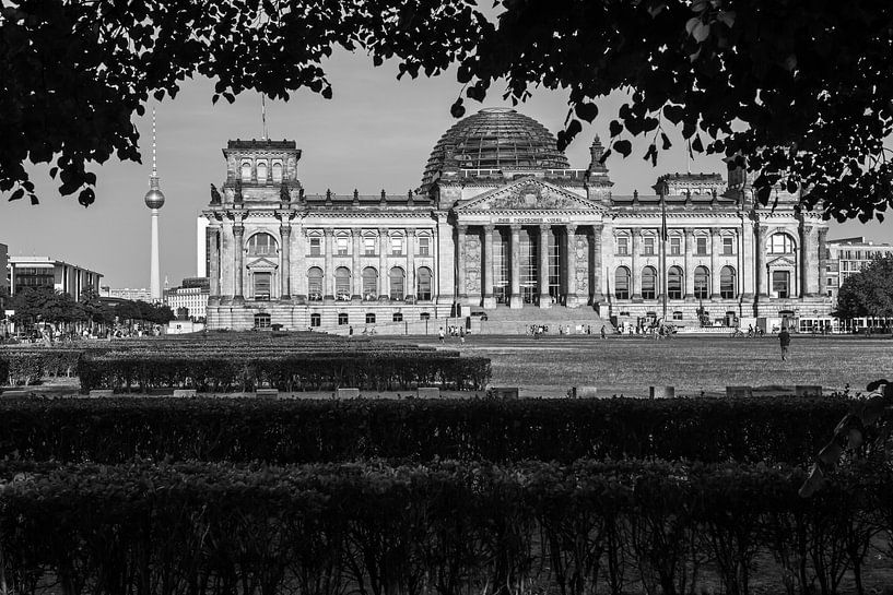 Reichstag building Berlin by Frank Herrmann
