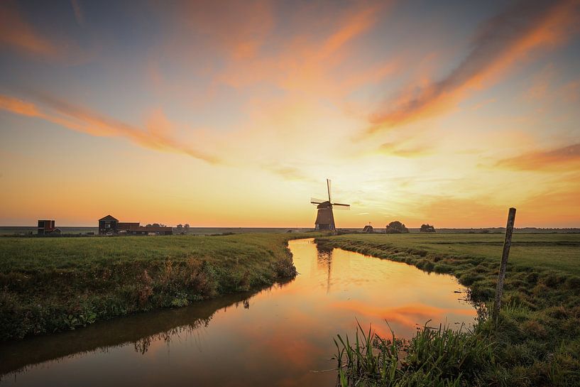 Lever de soleil coloré au moulin d'Etersheim par Eefje John