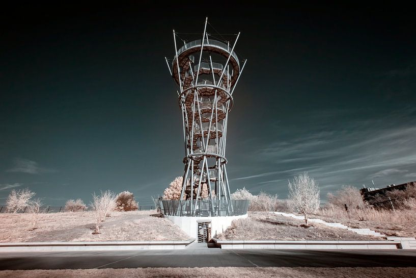 Infrarot-Kemperturm Eisenbahnpark von Joris Buijs Fotografie