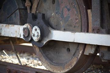 train wheel by marijke servaes